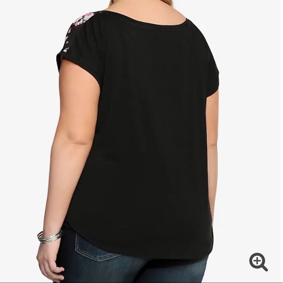 COPY - Torrid Size 1 Blooming Skulls Dolman Top - Picture 4 of 5